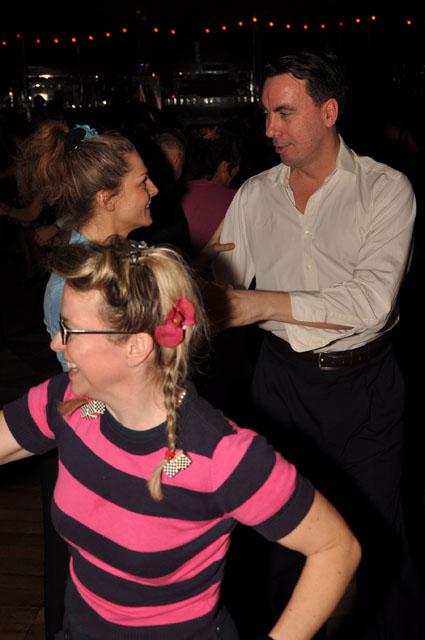 min 2012 03 16 cabaret sauvage 174